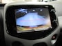 Toyota Aygo 1.0 VVT-i x-wave - Automaat- lichtmetalen velgen en telefoon navi.