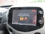 Toyota Aygo 1.0 VVT-i x-wave - Automaat- lichtmetalen velgen en telefoon navi.