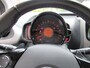 Toyota Aygo 1.0 VVT-i x-wave - Automaat- lichtmetalen velgen en telefoon navi.