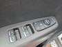 Kia Sportage 1.6 GDI DynamicLine | Dealer Onderhouden | Stoelverwarming voor en achter | camera | Navigatie | Cruise Control | LM Velgen 17" | Lader | 12 Maanden BOVAG Garantie |