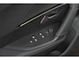 Peugeot e-2008 EV GT 50 kWh | 11 KW Lader | 96,3% SOH | Adaptieve Cruise Control | Dodehoekdetectie | Stoelverwarming | Navigatie