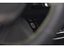 Peugeot e-2008 EV GT 50 kWh | 11 KW Lader | 96,3% SOH | Adaptieve Cruise Control | Dodehoekdetectie | Stoelverwarming | Navigatie
