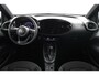 Toyota Aygo X Hybrid 115 pulse | Nieuw uit voorraad leverbaar | Achteruitrijcamera | Adaptieve cruise control | Draadloos Carplay / Android auto |