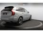 Volvo XC90 2.0 T8 Plug-in hybrid AWD Plus Dark Dealer onderh. / 1ste eigenaar / Orrefors / 360 camera / Harman-Kardon / Pano / Head-Up / Stoel+stuur verw. / Vapour Grey