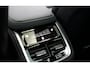 Volvo XC90 2.0 T8 Plug-in hybrid AWD Plus Dark Dealer onderh. / 1ste eigenaar / Orrefors / 360 camera / Harman-Kardon / Pano / Head-Up / Stoel+stuur verw. / Vapour Grey