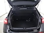 Mercedes-Benz A-klasse 180 Business Solution AMG | Panoramaschuifdak | Premium plus | Head-Up | Stoelverwarming | Achteruitrijcamera |  MULTIBEAM LED |