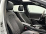 Mercedes-Benz A-klasse 200 Premium / PANO / NL Auto / DealerOH / Camera / Navi / StoelVW / Keurige staat!