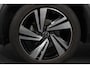 Volkswagen T-Roc 1.5 TSI 150pk DSG R-Line Navigatie Apple Carplay/Android Auto Parkeersensoren Camera Blind Spot Assist Adaptieve Cruise Control Elektrische achterklep Stoel- en stuurverwarming Climate Control Ledverlichting Virtual Cockpit