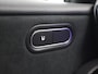 Mercedes-Benz A-klasse 180 Business Solution AMG | Panoramaschuifdak | Stoelverwarming | Achteruitrijcamera |  MULTIBEAM LED |