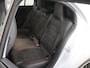 Mercedes-Benz A-klasse 180 Business Solution AMG | Panoramaschuifdak | Stoelverwarming | Achteruitrijcamera |  MULTIBEAM LED |