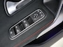 Mercedes-Benz A-klasse 180 Business Solution AMG | Panoramaschuifdak | Stoelverwarming | Achteruitrijcamera |  MULTIBEAM LED |