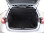 Mercedes-Benz A-klasse 180 Business Solution AMG | Panoramaschuifdak | Stoelverwarming | Achteruitrijcamera |  MULTIBEAM LED |