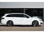 Skoda Octavia Combi 1.5 TSI MHEV Sportline Business | Pano | Trekhaak | ACC | Navi | Dodehoekdet. | Matrix LED | 19"