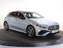 Mercedes-Benz A-klasse 180 Business Solution AMG | Panoramaschuifdak | Stoelverwarming | Achteruitrijcamera |  MULTIBEAM LED |