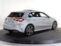 Mercedes-Benz A-klasse 180 Business Solution AMG | Panoramaschuifdak | Stoelverwarming | Achteruitrijcamera |  MULTIBEAM LED |