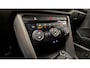 Volkswagen T-Roc 1.0 TSI Style Business benzine parkeersensoren carplay navigatie android stoelverwarming