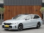 BMW 3-Serie Touring 330e 292PK X-Drive M-Sport / Brooklyn / 2022 / pano / LED