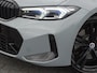 BMW 3-Serie Touring 330e 292PK X-Drive M-Sport / Brooklyn / 2022 / pano / LED