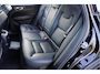 Volvo XC60 2.0 T6 Plug-in hybrid AWD Ultimate Dark Head-Up Long-Range 20"Velgen Schuifdak.