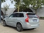 Volvo XC90 Volvo XC90 T8 Plug-in Hybrid ULTIMATE Bright VAN:54.900,- VOOR: 52.877,- UW HERFSTVOORDEEL:2.023,-| SOH 100%| 7 PERSOONS| HARMAN KARDON| 360 CAMERA| ELEK. TREKHAAK| PANO| ACHTERBANK VERWARMD| HUD| PILOT ASSIST| VOLVO DEALER ONDERHOUDEN|