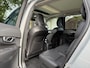 Volvo XC90 Volvo XC90 T8 Plug-in Hybrid ULTIMATE Bright VAN:54.900,- VOOR: 52.877,- UW HERFSTVOORDEEL:2.023,-| SOH 100%| 7 PERSOONS| HARMAN KARDON| 360 CAMERA| ELEK. TREKHAAK| PANO| ACHTERBANK VERWARMD| HUD| PILOT ASSIST| VOLVO DEALER ONDERHOUDEN|