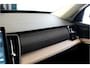 Volvo XC90 2.0 T8 AWD 335kW/456pk Aut8 Recharge Ultra Dark 7P ADAPT.CRUISE + HARMAN/KARDON + PANORAMADAK + HEAD-UP + STOEL-&STUURVERWARMING + PILOT ASSIST + LEDEREN DASHBOARD + 360 CAMERA + BLIS + LANE ASSIST + PD-GLASS + ACHTERBANKVERWARMING + 21" LM-VELGEN!