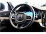 Volvo XC90 2.0 T8 AWD 335kW/456pk Aut8 Recharge Ultra Dark 7P ADAPT.CRUISE + HARMAN/KARDON + PANORAMADAK + HEAD-UP + STOEL-&STUURVERWARMING + PILOT ASSIST + LEDEREN DASHBOARD + 360 CAMERA + BLIS + LANE ASSIST + PD-GLASS + ACHTERBANKVERWARMING + 21" LM-VELGEN!