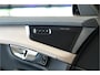 Volvo XC90 2.0 T8 AWD 335kW/456pk Aut8 Recharge Ultra Dark 7P ADAPT.CRUISE + HARMAN/KARDON + PANORAMADAK + HEAD-UP + STOEL-&STUURVERWARMING + PILOT ASSIST + LEDEREN DASHBOARD + 360 CAMERA + BLIS + LANE ASSIST + PD-GLASS + ACHTERBANKVERWARMING + 21" LM-VELGEN!