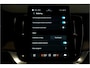 Volvo XC90 2.0 T8 AWD 335kW/456pk Aut8 Recharge Ultra Dark 7P ADAPT.CRUISE + HARMAN/KARDON + PANORAMADAK + HEAD-UP + STOEL-&STUURVERWARMING + PILOT ASSIST + LEDEREN DASHBOARD + 360 CAMERA + BLIS + LANE ASSIST + PD-GLASS + ACHTERBANKVERWARMING + 21" LM-VELGEN!