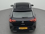 Volkswagen T-Roc R-Line 1.5 TSI 150 PK Automaat | Stoelverwarming | Achteruitrijcamera | Trekhaak | Adaptieve cruise | Side Assist |