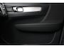 Volvo XC40 B4 (M-HYBRID) PLUS BLACK EDITION -PANO.DAK|HARMAN/KARDON|360°CAM|POWER-SEATS|VERW.VOORRUIT|PRIVACY.GLAS|TREKHAAK|20"