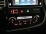 Mitsubishi Outlander 2.0 Executive Edition 7P Camera, Clima, Cruise control, Keyless start, A start stop, Lichtmetalen velgen, Stoelverwarming/Koeling