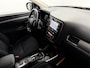 Mitsubishi Outlander 2.0 Executive Edition 7P Camera, Clima, Cruise control, Keyless start, A start stop, Lichtmetalen velgen, Stoelverwarming/Koeling