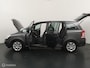 Opel Zafira 2.2 Cosmo Automaat