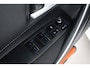 Toyota Corolla Touring Sports 1.8 Hybrid Dynamic - RESTYLE | Apple Carplay / Android Auto | Stoelverwarming | Adaptive Cruise | Keyless | Clima | Camera | 17 inch