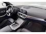 BMW 3-Serie 320i 184 PK Aut. M-Sport ShadowLine Sportstoelen Camera Carplay