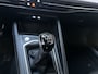 Volkswagen Golf Variant 1.0 TSI 110pk Life Sfeerverlichting Navigatie Parkeersensoren