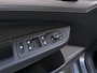 Volkswagen Golf Variant 1.0 TSI 110pk Life Sfeerverlichting Navigatie Parkeersensoren