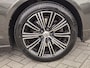 Volvo V60 2.0 B3 Inscription | Trekhaak| Comfort Stoelen| Dealer onderhouden|