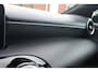 Mercedes-Benz A-klasse 200 163pk Launch Edition - 19 inch AMG velgen - Half leder - LED - PDC - Widescreen - Trekhaak afneembaar