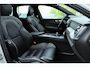Volvo XC60 2.0 RECHARGE T6 340PK AWD R-DESIGN | PANO | TREKHAAK | CARPLAY | HUD | HARMAN/KARDON | ACC | DODEHOEK