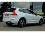 Volvo XC60 2.0 RECHARGE T6 340PK AWD R-DESIGN | PANO | TREKHAAK | CARPLAY | HUD | HARMAN/KARDON | ACC | DODEHOEK