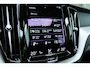 Volvo XC60 2.0 RECHARGE T6 340PK AWD R-DESIGN | PANO | TREKHAAK | CARPLAY | HUD | HARMAN/KARDON | ACC | DODEHOEK