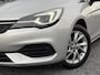 Opel Astra Sports Tourer 1.2 Elegance ✓110pk✓Camera✓Carplay✓Navi✓Halfleder✓Keyless✓Trekhaak✓Pdc V+A✓Clima✓Cruise✓Elekt Stoel✓Recent beurt gehad✓Dodehoeksensor✓Rijstrooksensor✓Lm velgen✓N.A.P✓Apk tot 11-2027