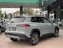 Toyota Corolla Cross Hybrid 140 Dynamic DODEHOEK DETECTIE | LANE ASSISTENT | ACHTERUIT RIJ CAMERA | NEDERLANDSE AUTO | LED PAKKET | NAVIGATIE | DAB RADIO | ADAPTIVE CRUISECONTROL| PARKEERSENSOREN | STOEL / STUUR VERWARMING |