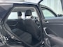 Volkswagen T-Roc 1.0 TSI Life Business Stoelverwarming Navigatie Parkeersensoren App-Connect DAB+