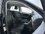 Volkswagen T-Roc 1.0 TSI Life Business Stoelverwarming Navigatie Parkeersensoren App-Connect DAB+