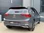 Volkswagen Golf 1.5 TSI *R-Velgen* Delfingrau / Adapt. Cruise / IQ light / Apple Carplay / Stoelverwarming / Camera / 150PK