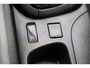 Renault Clio 0.9 TCe Limited 90 pk | Airco | Bluetooth | Cruise control | Isofix bevestiging voor kinderzitjes | LED dagrijverlichting | Lichtmetalen velgen 16" | Navigatiesysteem full map | Parkeersensor achter | Zeer nette auto!