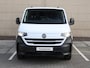 Volkswagen e-Transporter Bestelwagen L2 71 kWh 136PK | Navigatie via Apple Carplay / Android auto | Trekhaak | Camera | PDC | Cruise control | Bijrijdersbank |